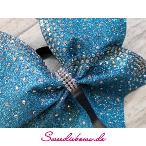 Cheerbow Strass No.14 Close up
