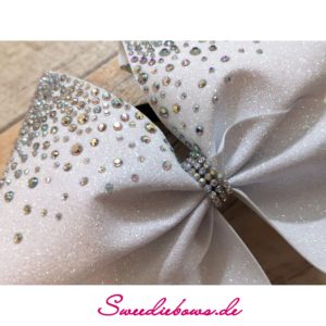 Cheerbow Strass No.15 Close up white pearl